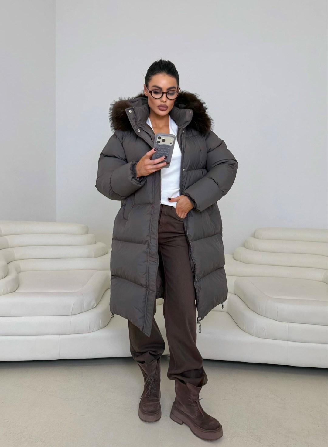 женский пуховик,пуховик,пуховики с мехом,чёрное пуховое пальто с мехом,пальто пуховик