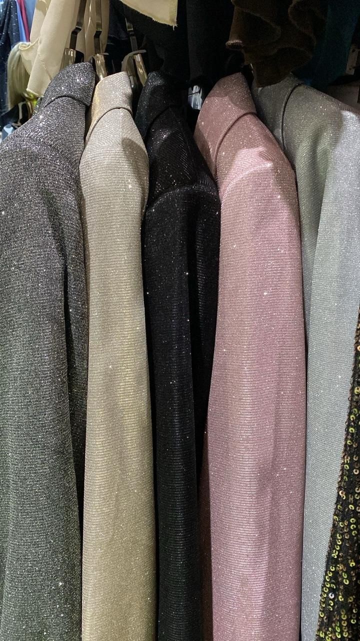 блестящий брючный костюм,блестящий брючный костюм для женщин,костюм вечерний брючный тройка dzhanelidze,костюм блестящий,брючный костюм