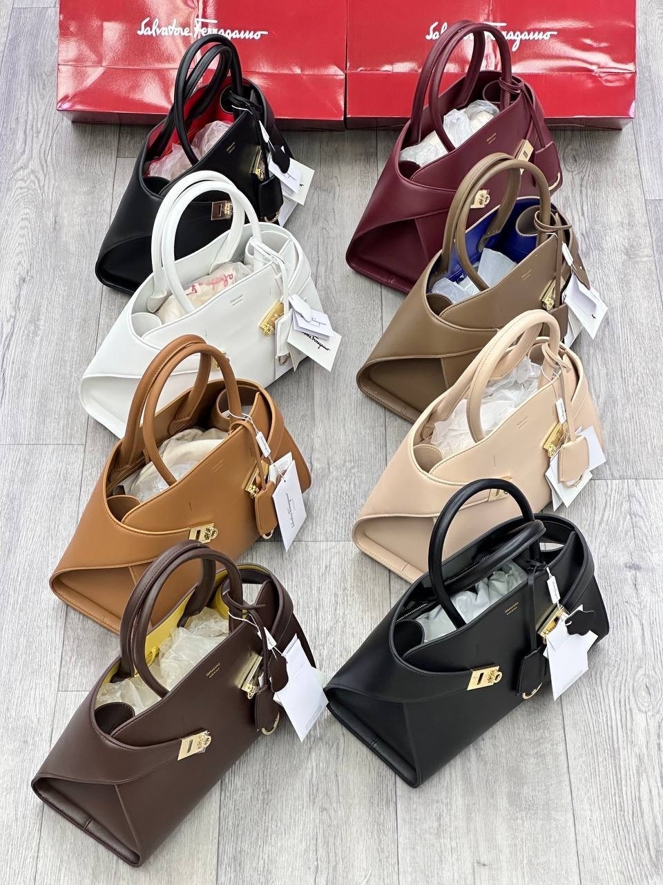 salvatore ferragamo сумка,сумка ferragamo,сумка,женская брендовая сумка,сумки женские брендовые