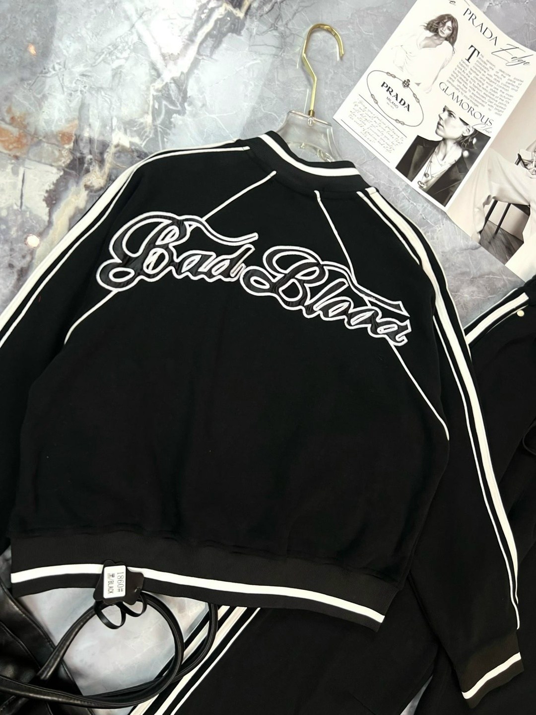 костюм спортивный женский,спортивный костюм,брючный костюм с лампасами,костюм спортивный celine,женские костюмы