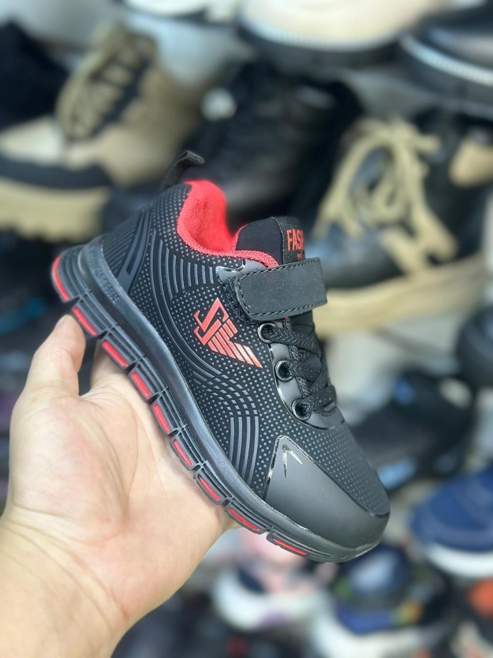 кроссовки,кроссовки мальчику,детские кроссовки,baas кроссовки,кроссовка детская