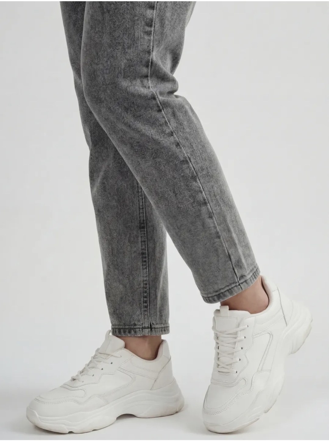 косуха куртка,косуха серая,женские джинсы,куртка кожаная,стильная куртка косуха