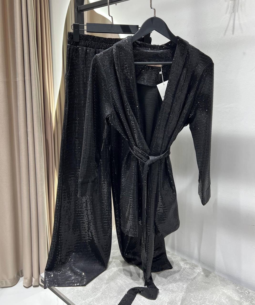 брючный костюм,костюм женский,вечерние брючные костюмы,брючный костюм женский вечерний,костюм с пайетками