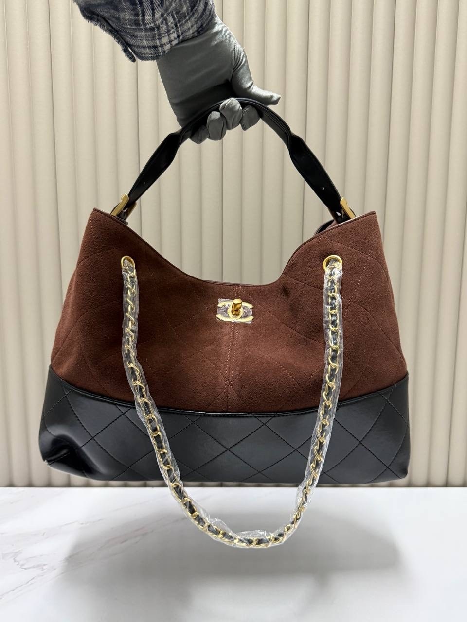 сумка женская chanel,сумка chanel,женская замшевая сумка chanel shopping bag бежевая с черным,женская сумка,сумка