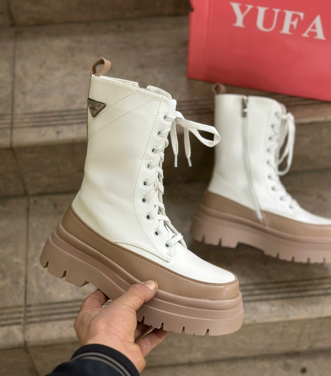 ,ботинки женские,белые ботинки,женская ,ботинки дио