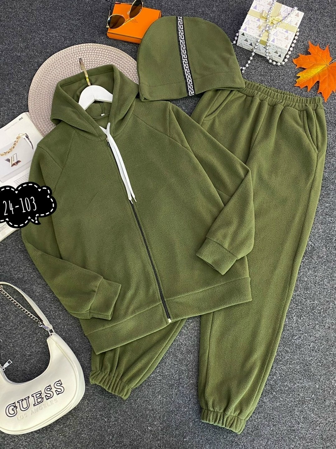 велюровый спортивная костюм,велюровый костюм,женский серый спортивный велюровый костюм,велюровый спортивный костюм женски,велюровый костюм женский