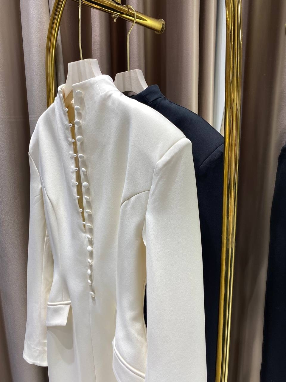 платье-пиджак,модное платье,черное платье жакет,женские жакеты,приталенный жакет