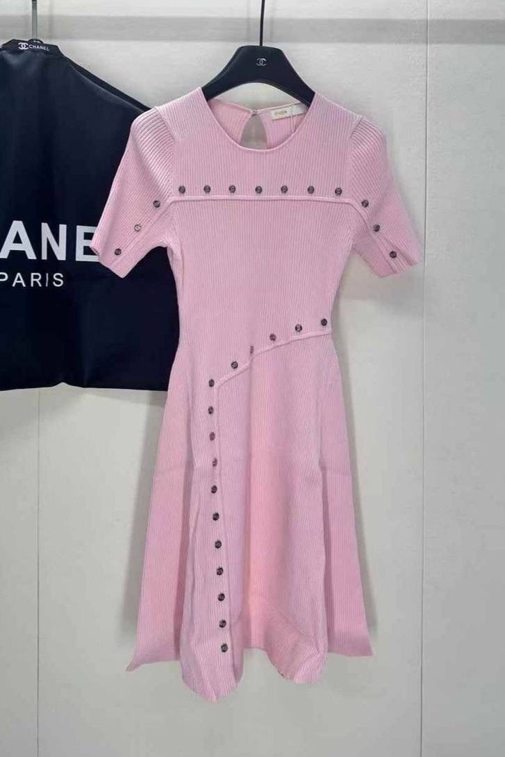 женское трикотажное платье,трикотажное платье,платье женские,женское трикотажное платье с короткими рукавами,платье в стиле