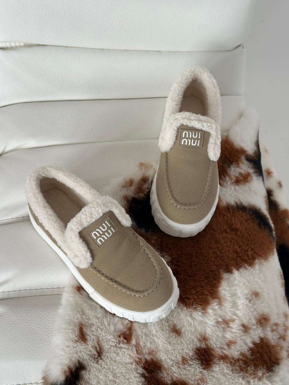 ,угги зимние с мехом на платформе,слипоны зимние,женская ,угги зимние короткие