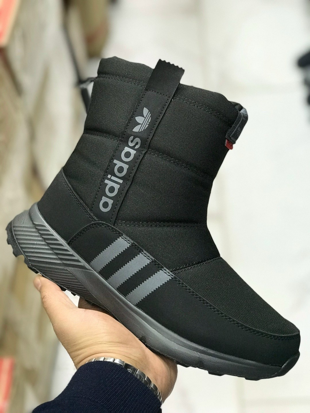 дутики мужские зимние адидас,дутики adidas,сапоги adidas зимние,угги адидас мужские зимние,дутыши мужские зимние адидас