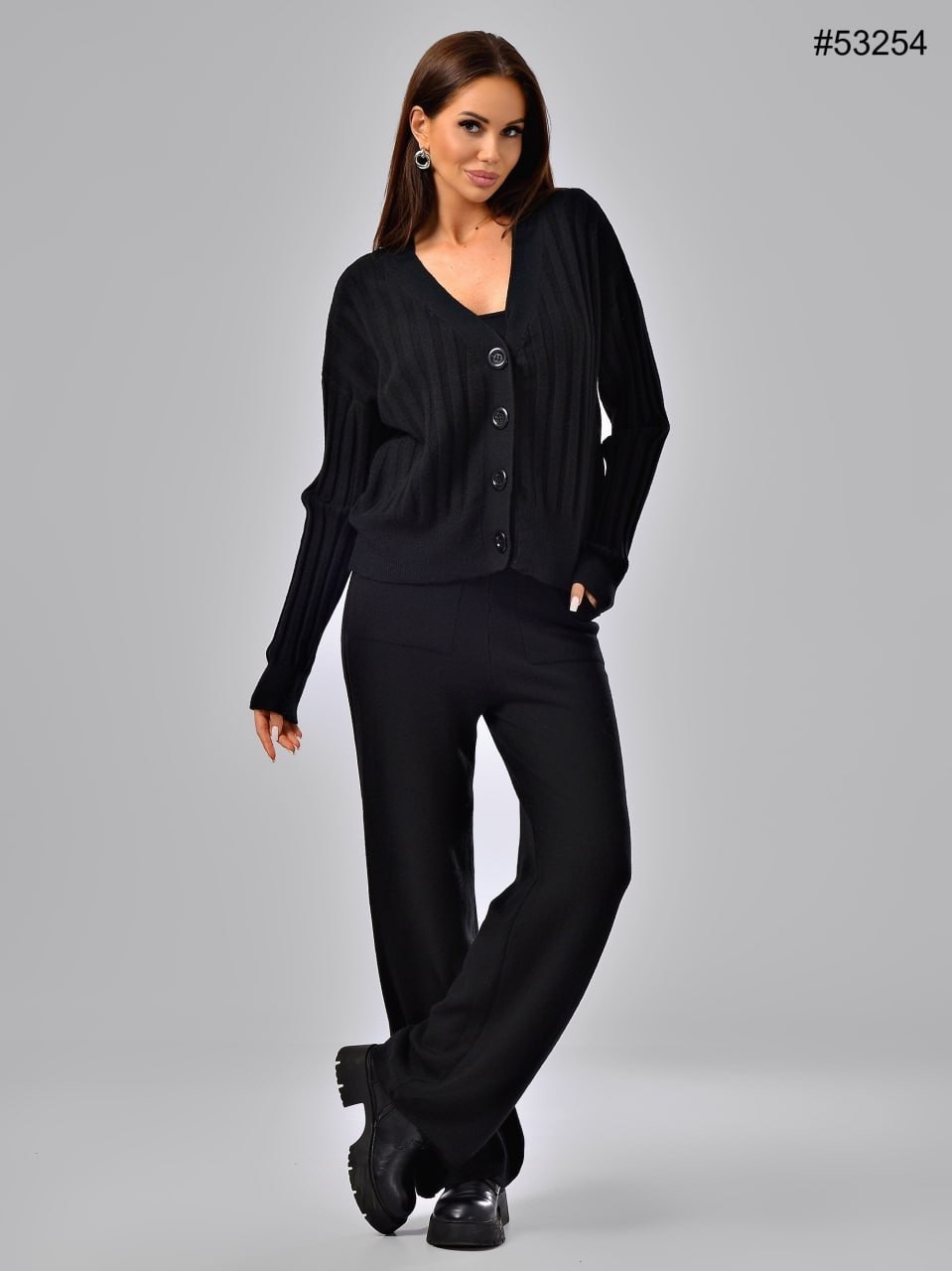 трикотажные костюмы,трикотажный костюм тройка,вязаные костюмы,костюм тройка,вязаный брючный костюм