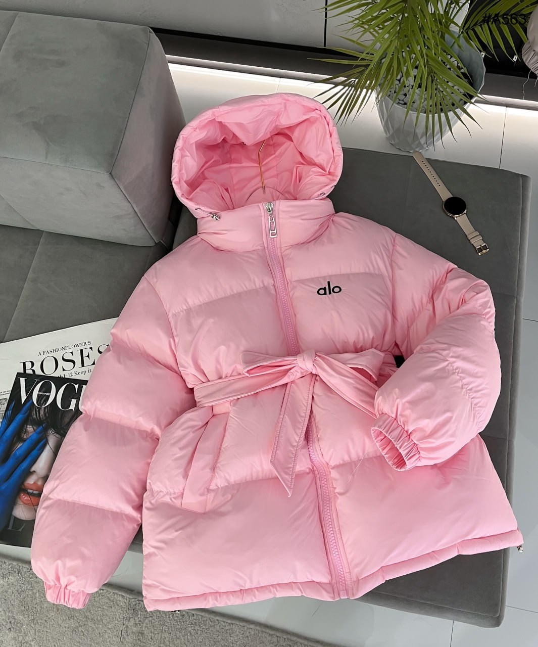 куртка пуховик,пуховик miu miu,пуховик женский,куртка с поясом,пуховик