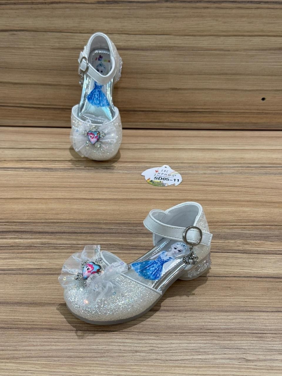 ,туфли для девочек нарядные,туфли сказка для девочки,белые туфли для девочки,туфли детские
