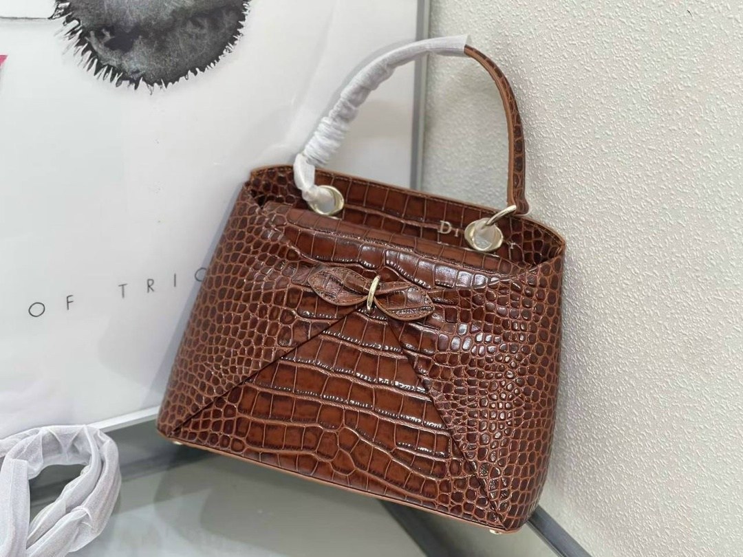 сумки из крокодиловой кожи,сумки модные,модные сумки женские,женская сумка,сумка из крокодила