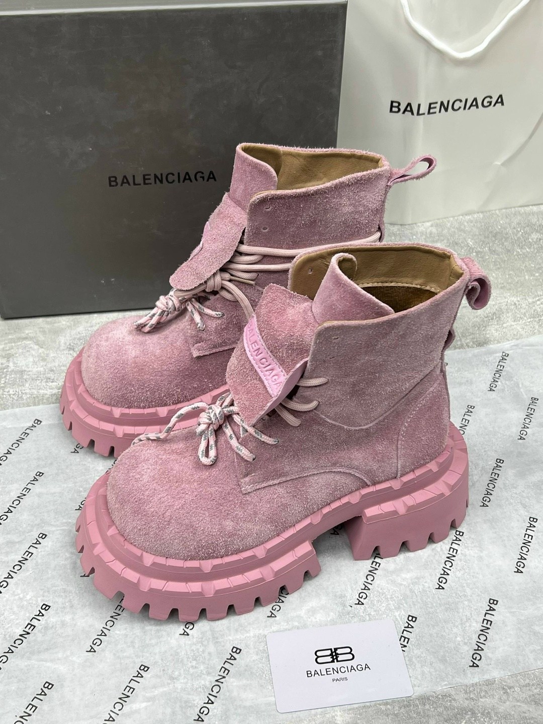 ботинки осенние balenciaga,ботинки balenciaga арт вх101,ботинки balenciaga,ботинки осенние баленсиага balenciaga цвет пурпурно-розовый,ботинки осенние balenciaga premium shoes