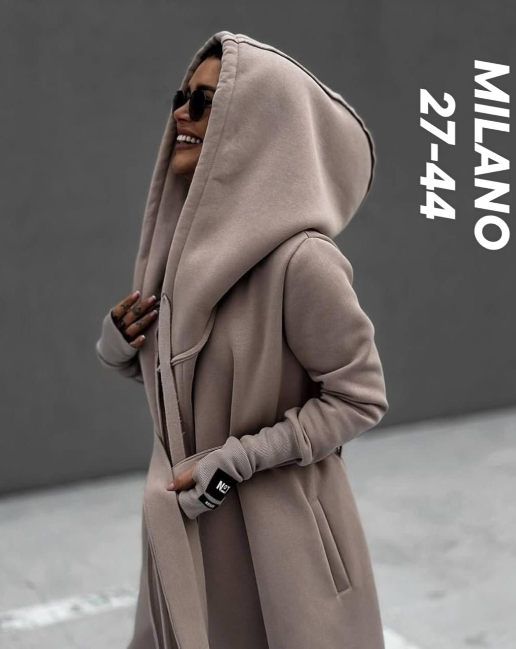 модное пальто,пальто с капюшоном,пальто накидка,красное пальто,мантия с капюшоном