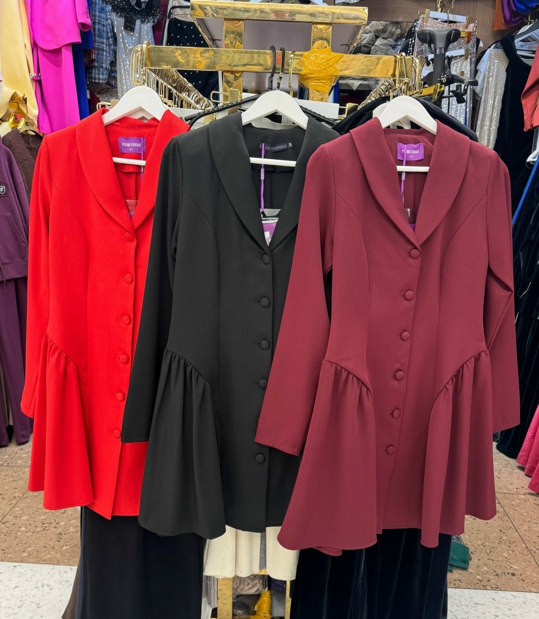 платье пиджак бордовое,бордовое длинное платье-пиджак,платье-пиджак,платье пиджак бордового цвета,бордовое платье