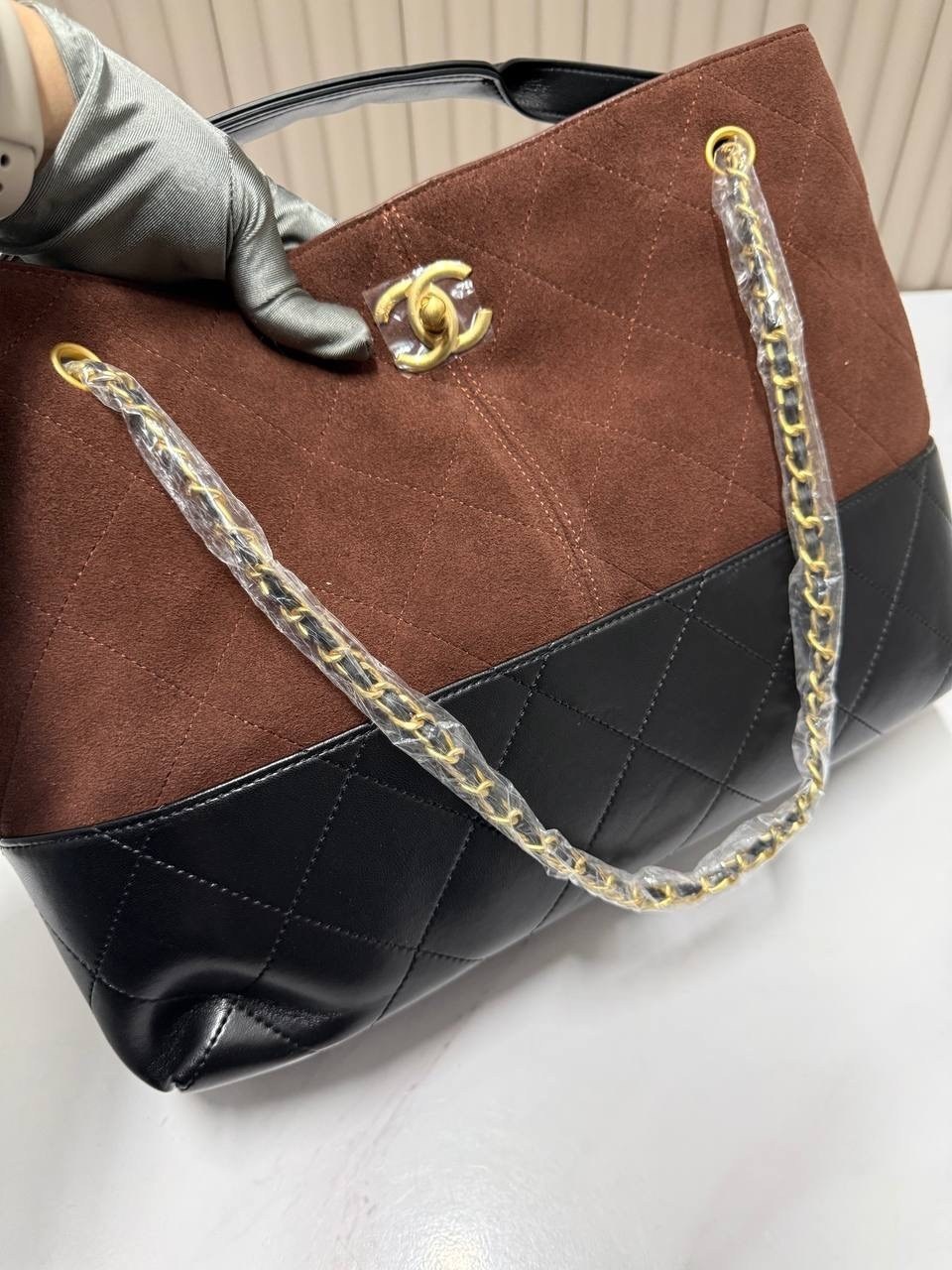 сумка женская chanel,сумка chanel,женская замшевая сумка chanel shopping bag бежевая с черным,женская сумка,сумка