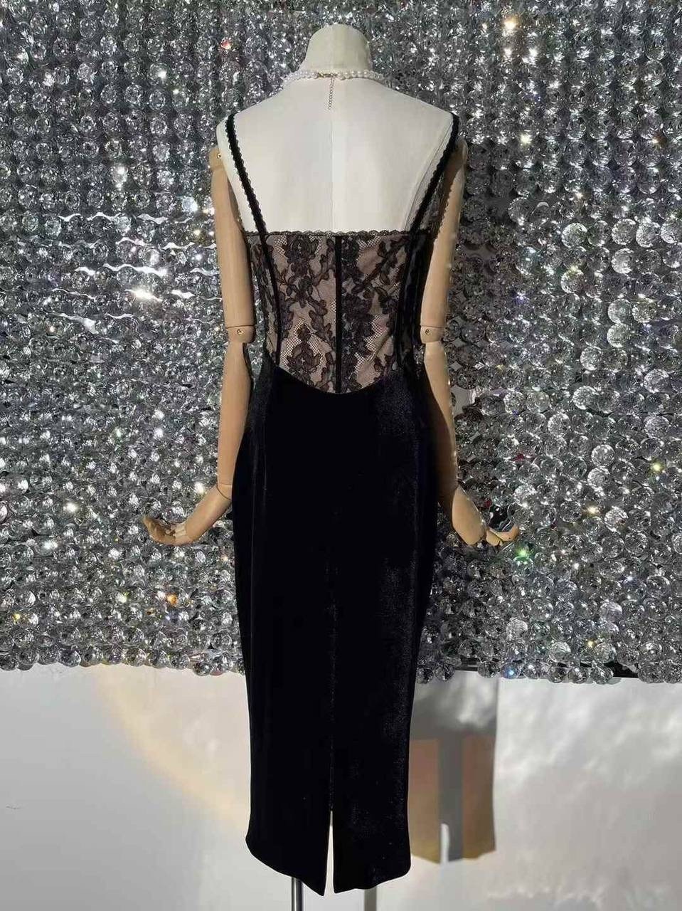 кружевное платье,платье черное,платье на бретелях,платье вечернее,кружевное платье черное