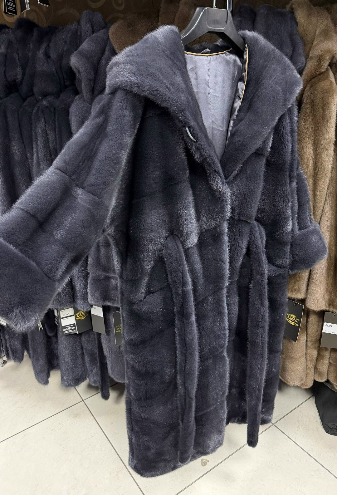 норковая шуба,шуба норковая с капюшоном,шуба норковая сапфир с капюшоном,шуба bffur из натурального меха норки,шуба норка