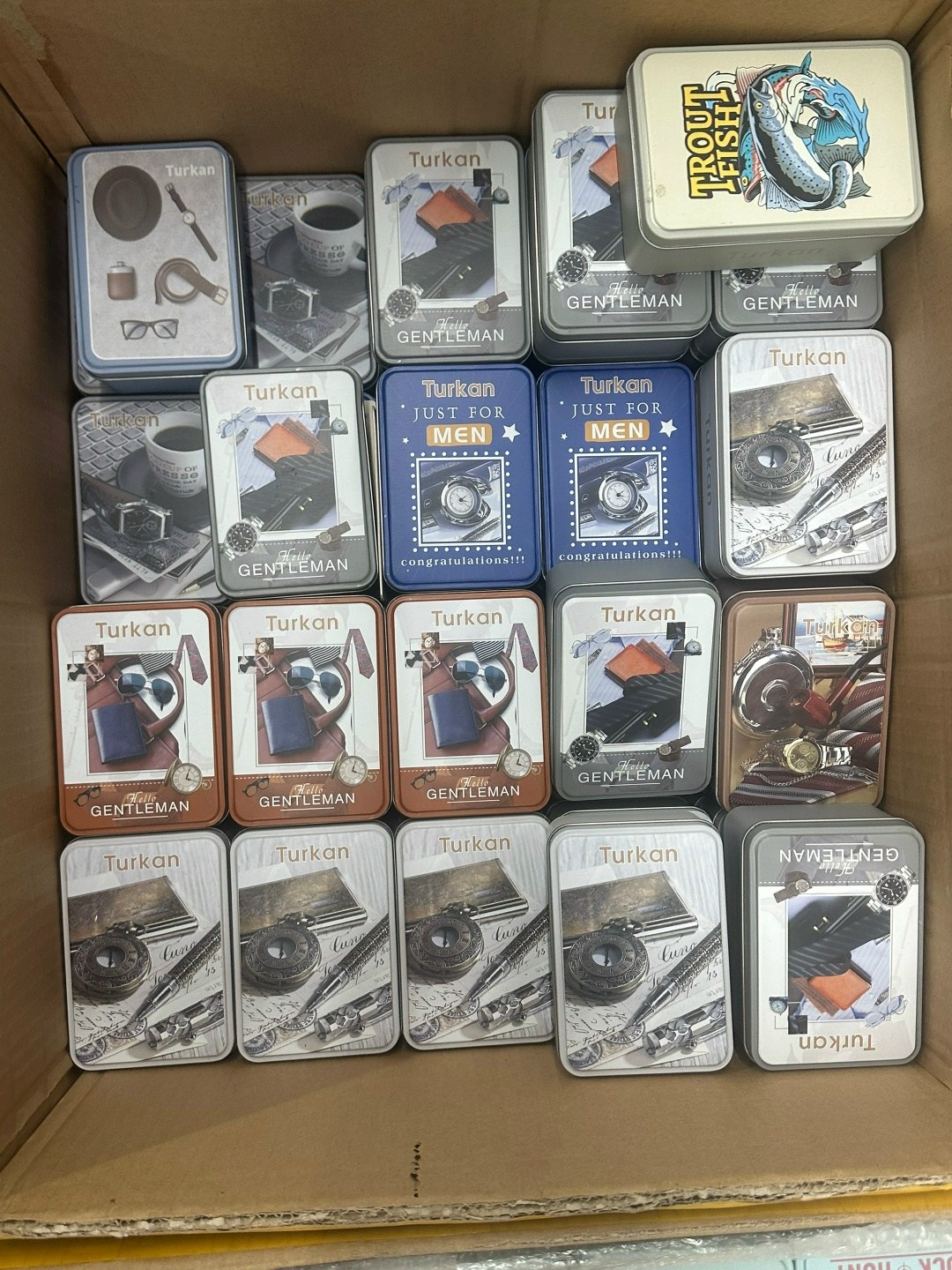 носки мужские turkan в банке новогодние,новогодние носки с принтом мужские подарочный набор 3 пары turkan,новогодние носки для подарков,носки новогодние набор,новогодние носки мужские санта с подаркам