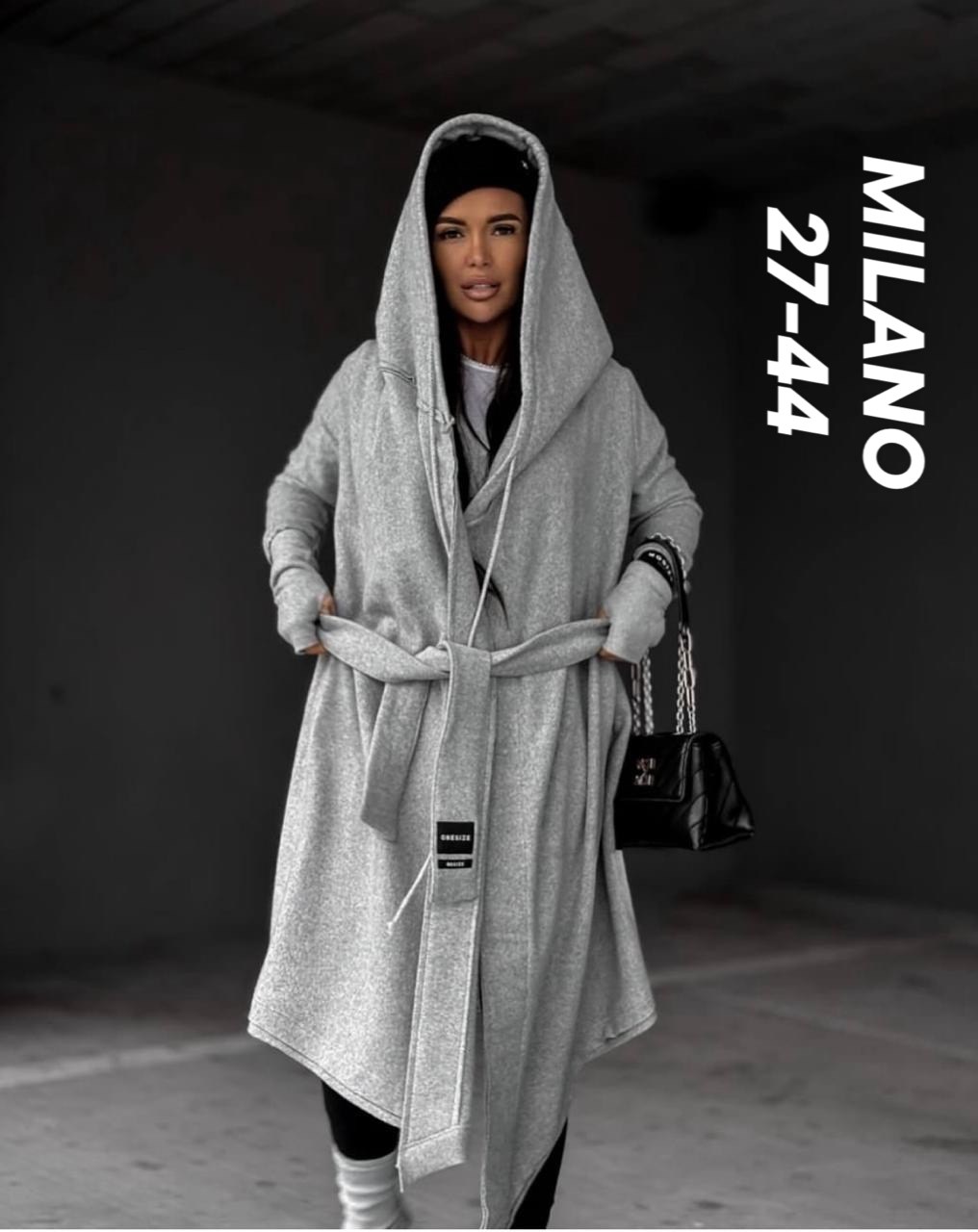 модное пальто,пальто с капюшоном,пальто накидка,красное пальто,мантия с капюшоном