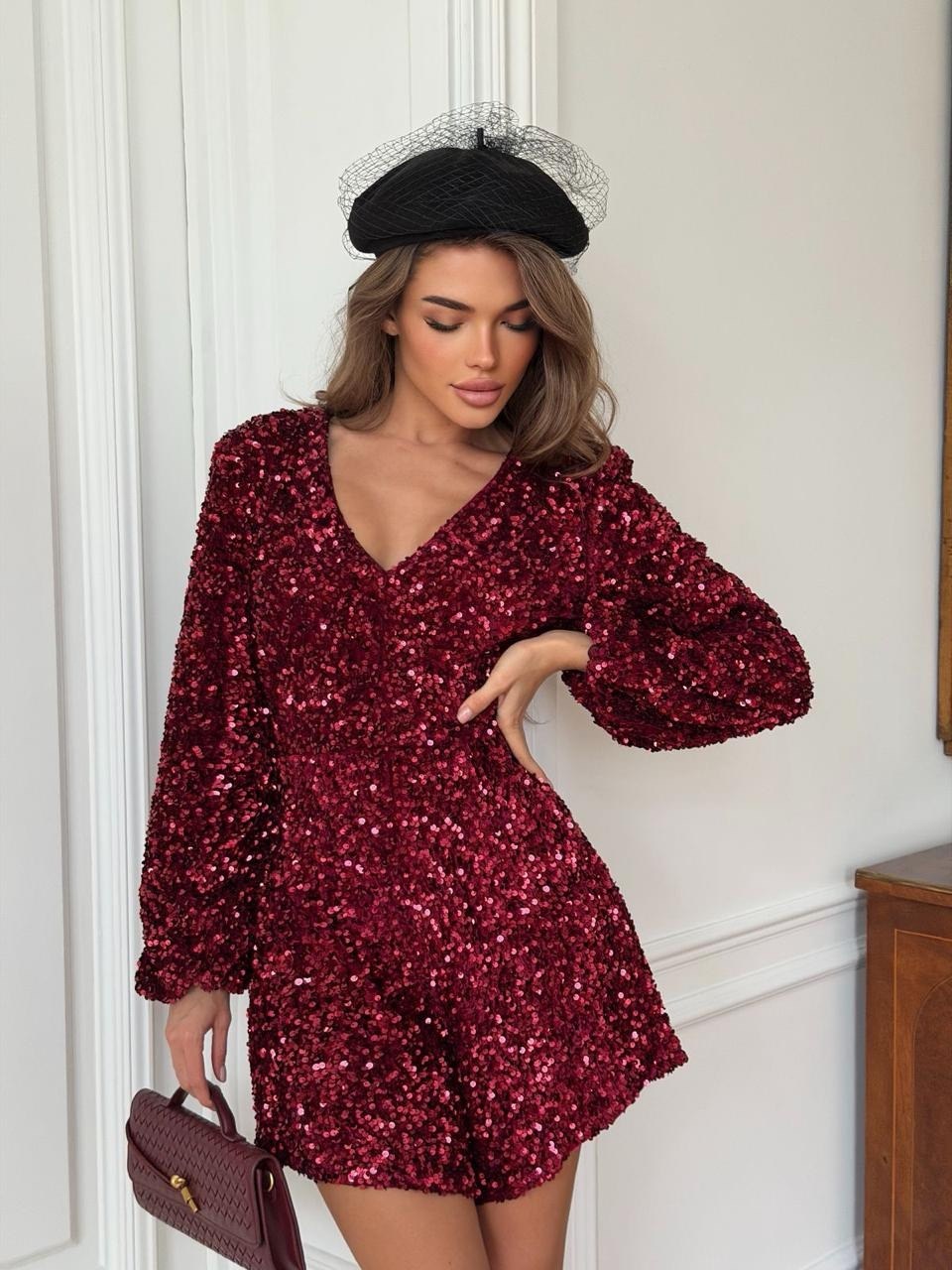 женское платье в пайетках красное,шикарное платье,платье с пайетками,платье,мини платье