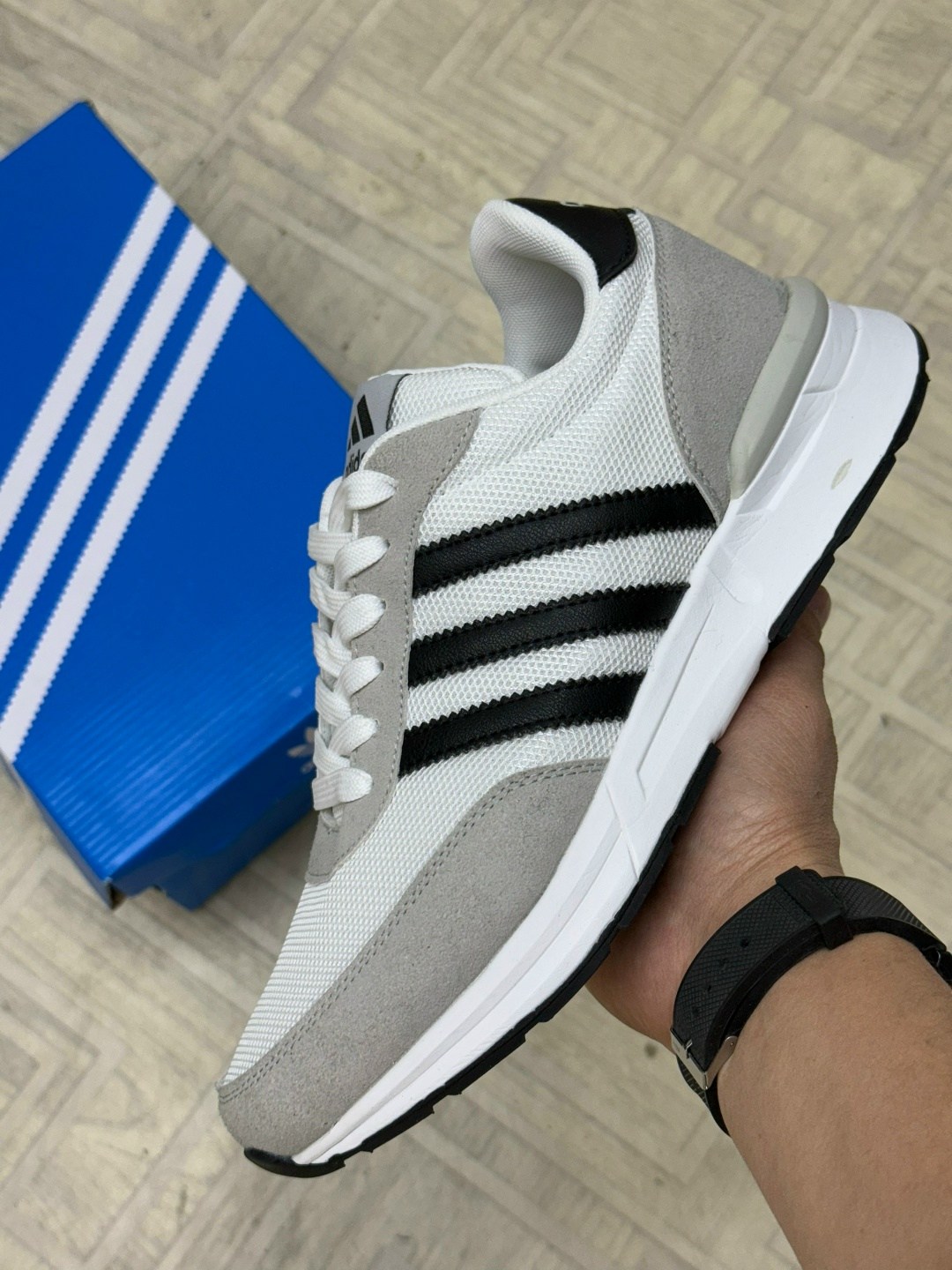 кроссовки adidas,кроссовки адидас бело зеленые мужские,мужские кроссовки adidas,кроссовки adidas retropy,кроссовки run 60s 2.0 мужские adidas