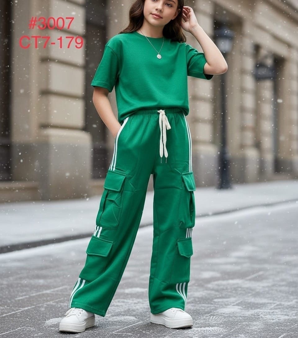 костюм женский на флисе,костюм на флисе,cпортивный костюм женский на флисе,спортивные костюмы на флисе,флисовые костюмы