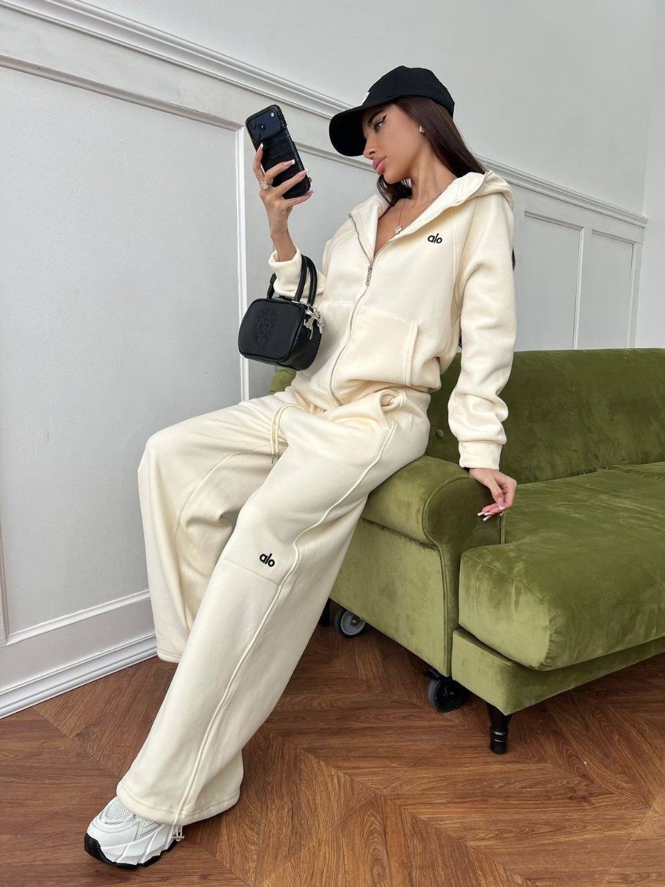 костюм спортивный женский,костюм на флисе,женский костюм на флисе,спортивный костюм,костюм женский