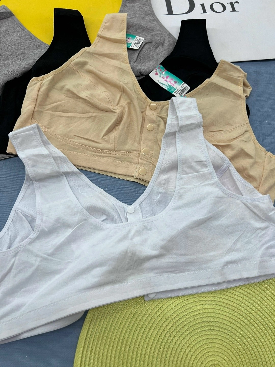 бюстгальтер топ,бюстгальтер комплект,бюстгальтер,женские бюстгальтеры,женское бельё бюстгальтеры