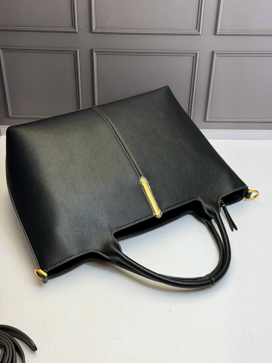 сумка,сумка женская,женская кожаная сумка,модная сумка,прада сумка женская