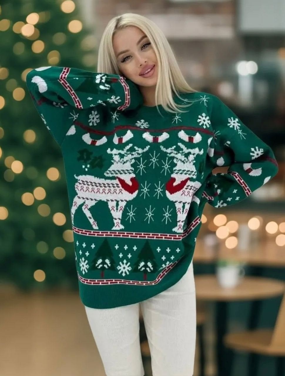 свитер праздничный новогодний с оленями,новогодний свитер с оленями mila_hy shop,женский свитер с новогодним принтом,свитер новый год женский bonstore,свитер женский новогодний