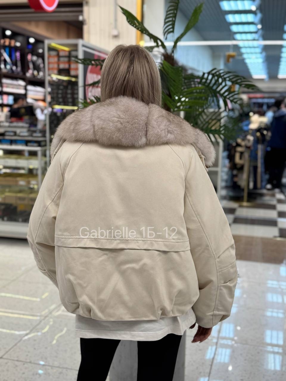 куртка с мехом,пуховики с мехом,куртка с натуральным мехом,пуховики с натуральным мехом,женская куртка