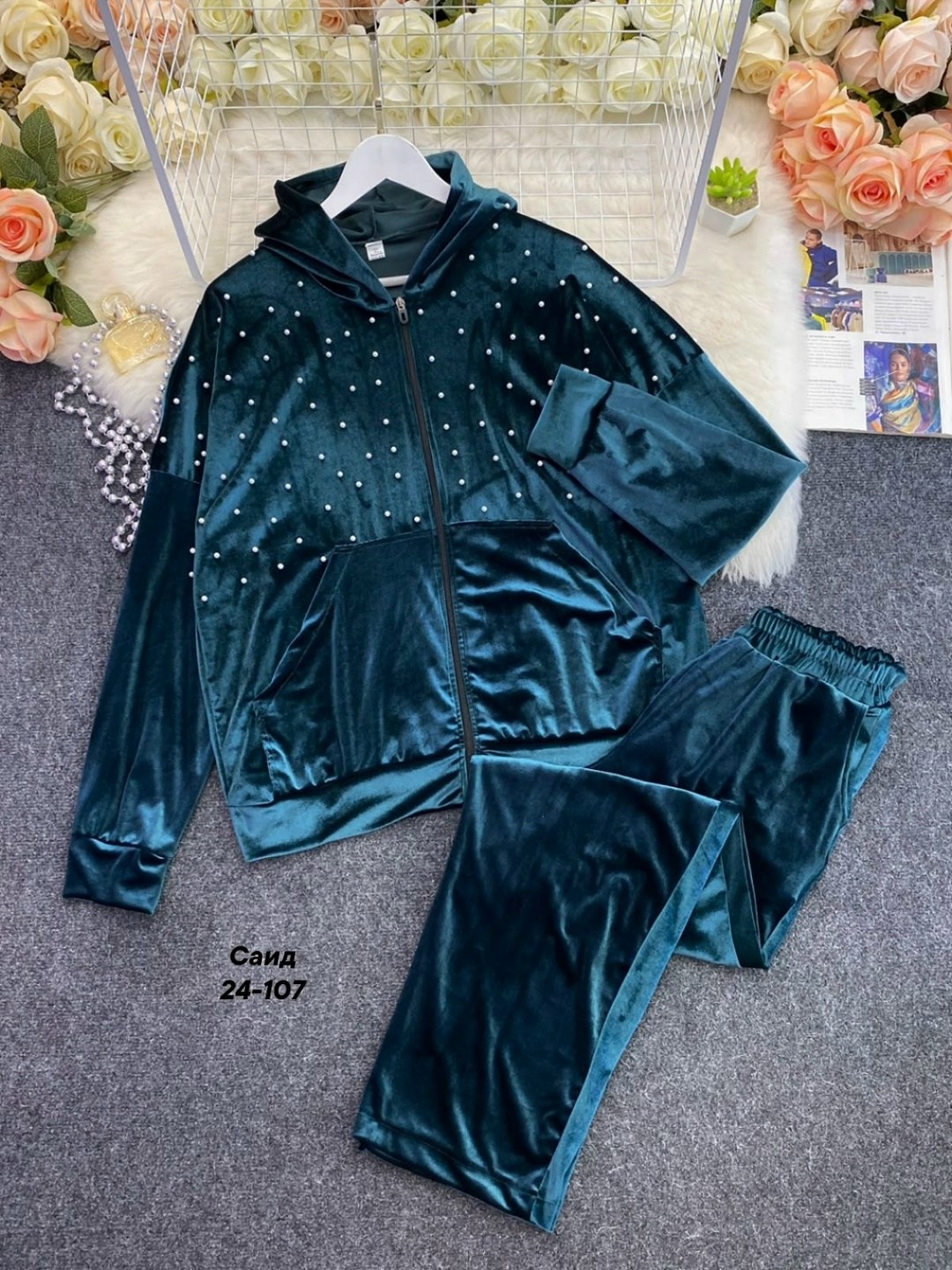 велюровый спортивный костюм больших размеров,женские костюмы больших размеров,велюровый спортивный костюм женски,костюм женский велюровый,женский спортивный костюм больших размеров