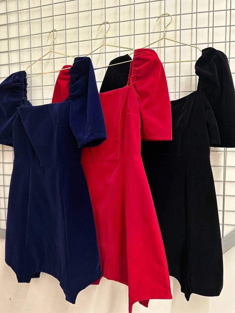 бархатное платье с открытыми плечами,платье бархатное,платье из бархата,женское бархатное платье с открытыми плечами,платье велюр