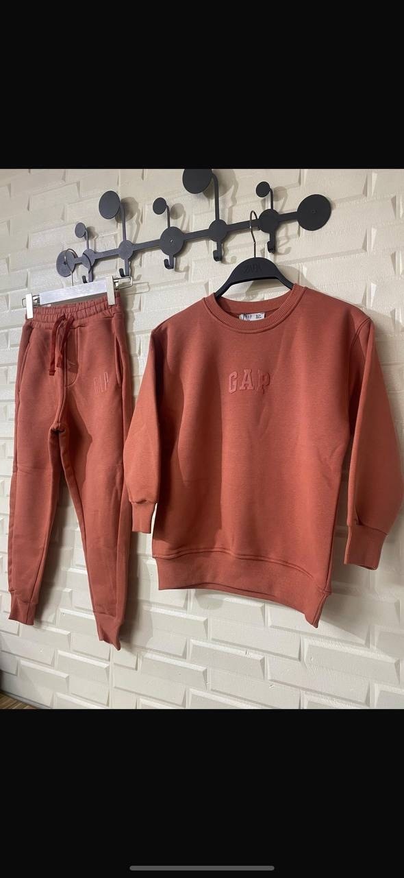 одежда для мальчика,свитшот и брюки,брюки для мальчика,спортивные костюм,брюки для мальчика из футера с