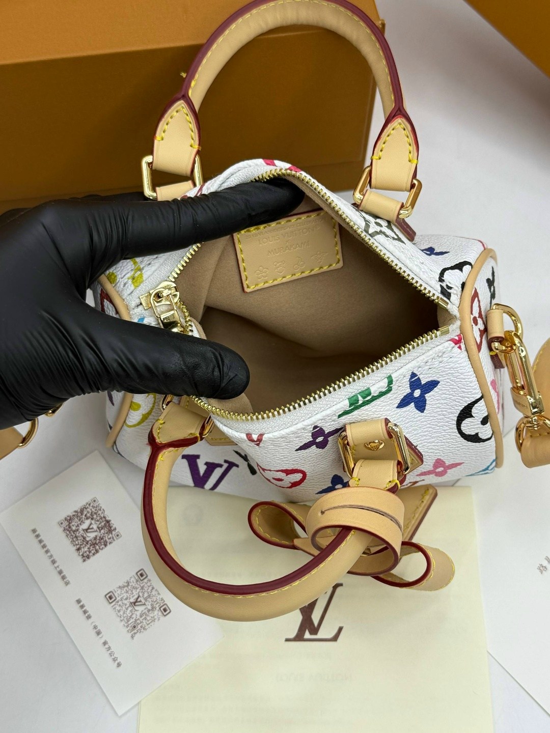 женская большая сумка с принтом louis vuitton,louis vuitton сумка,сумка луи виттон,louis vuitton сумка на плечо,сумка женская косметичка луис виттон