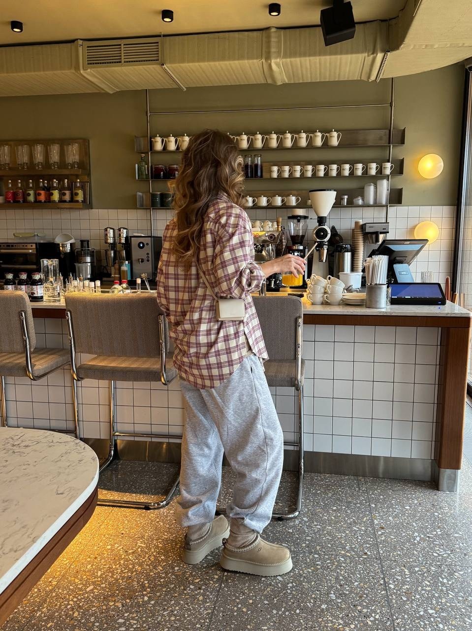 мода стиль,мода модная,штаны кэжуал,одежда в стиле