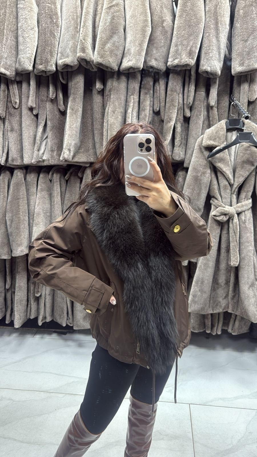 парка с натуральным мехом,парка с мехом,женская натуральная парка с мехом,пуховики с натуральным мехом,куртка с мехом