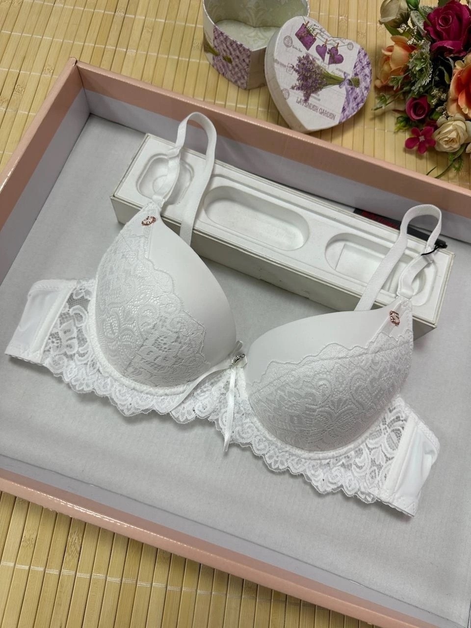 бюстгальтер женские,нижнее белье бюстгальтер,бюстгальтер,женское нижнее белье,бюстгальтер с пуш ап