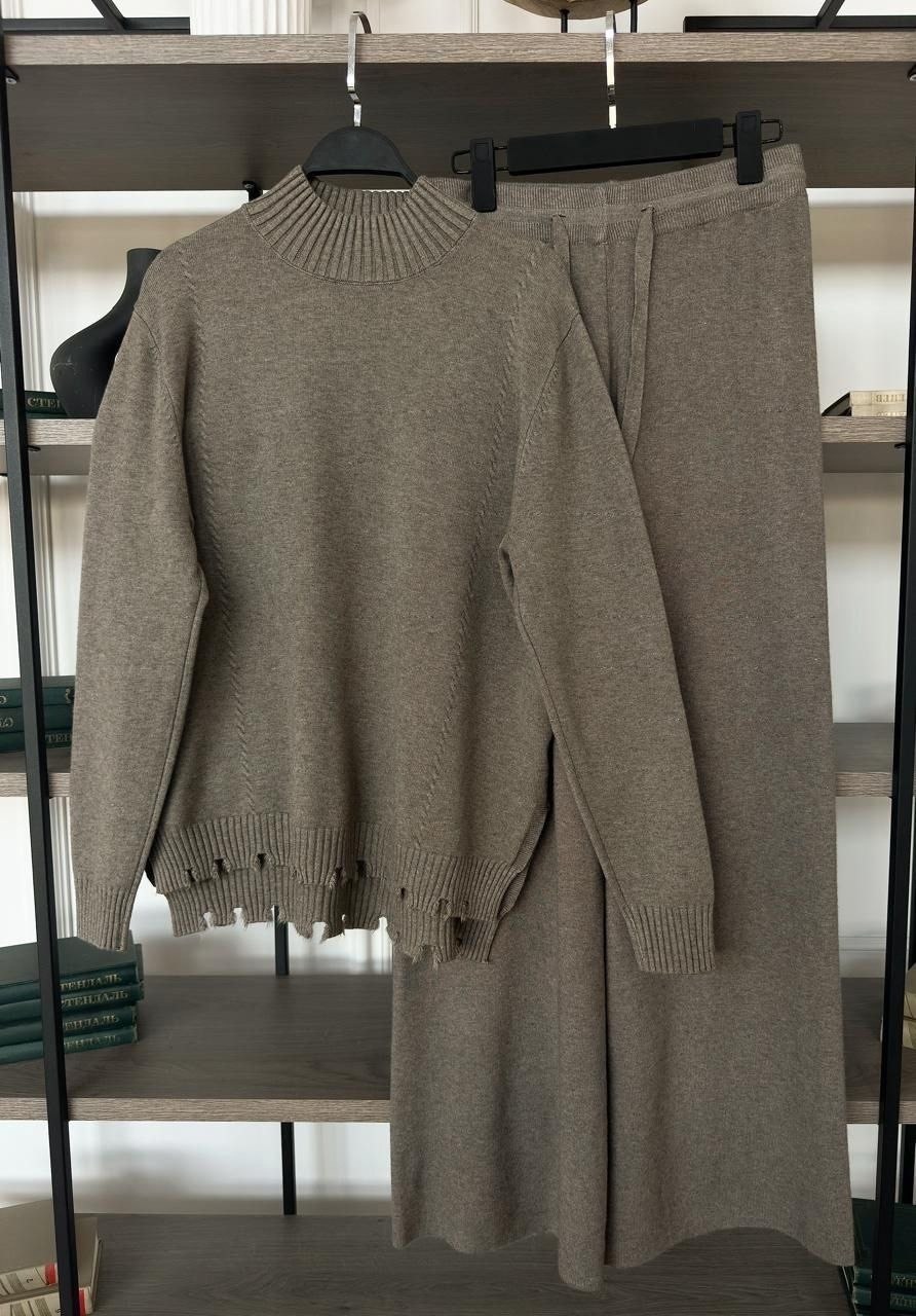 костюм трикотажный женский,трикотажный костюм,трикотажный костюм с брюкам,костюм с брюками,женский костюм