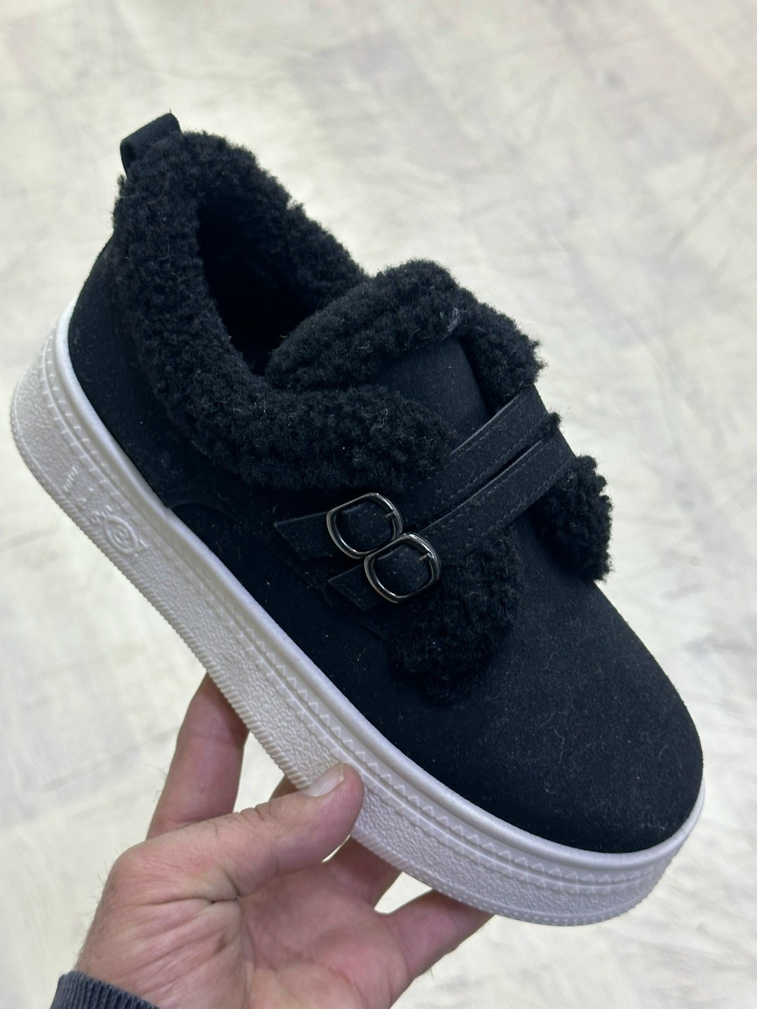 ,женская ,угги женские,кроссовки замш, женская