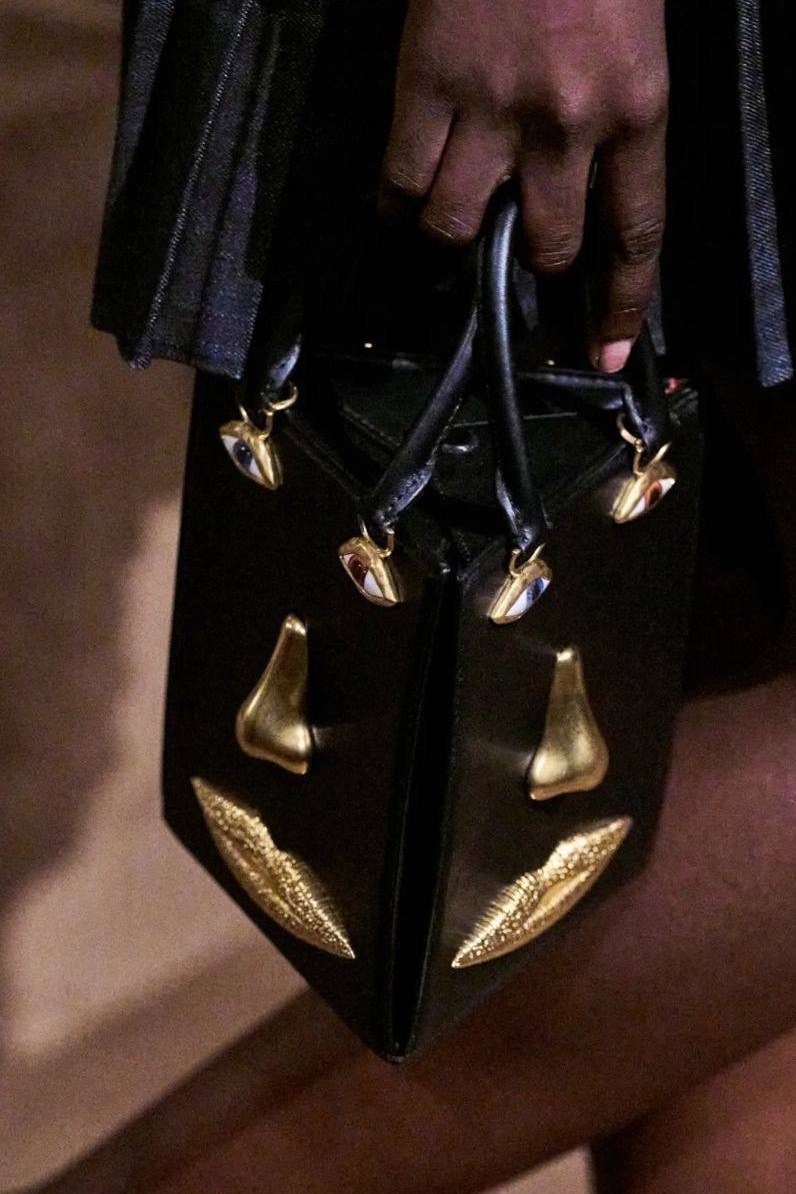 модная сумка,сумки стильные,schiaparelli 2025 spring summer сумки,сумочка