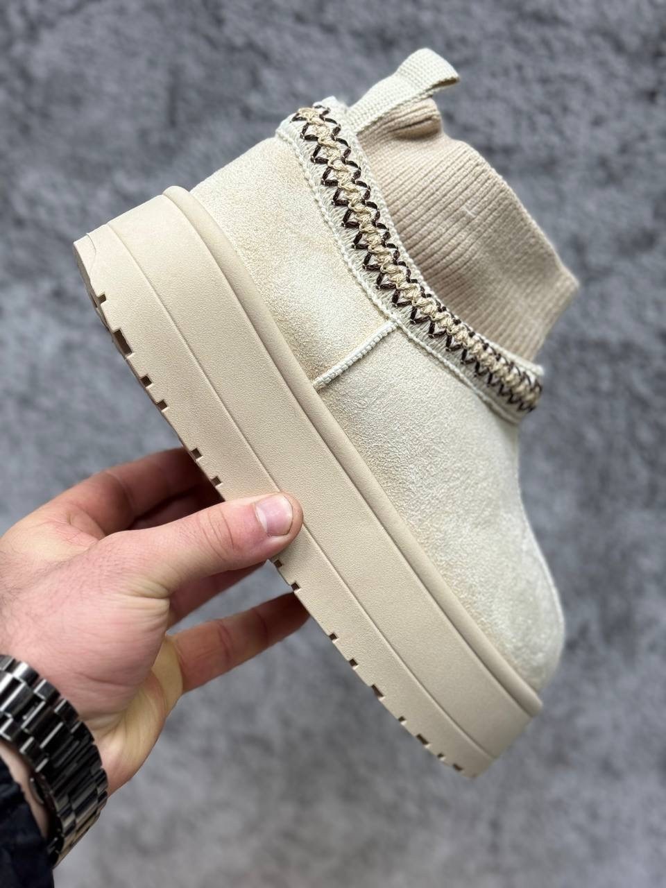 женские угги,,угги зимние на платформе,угги, женская