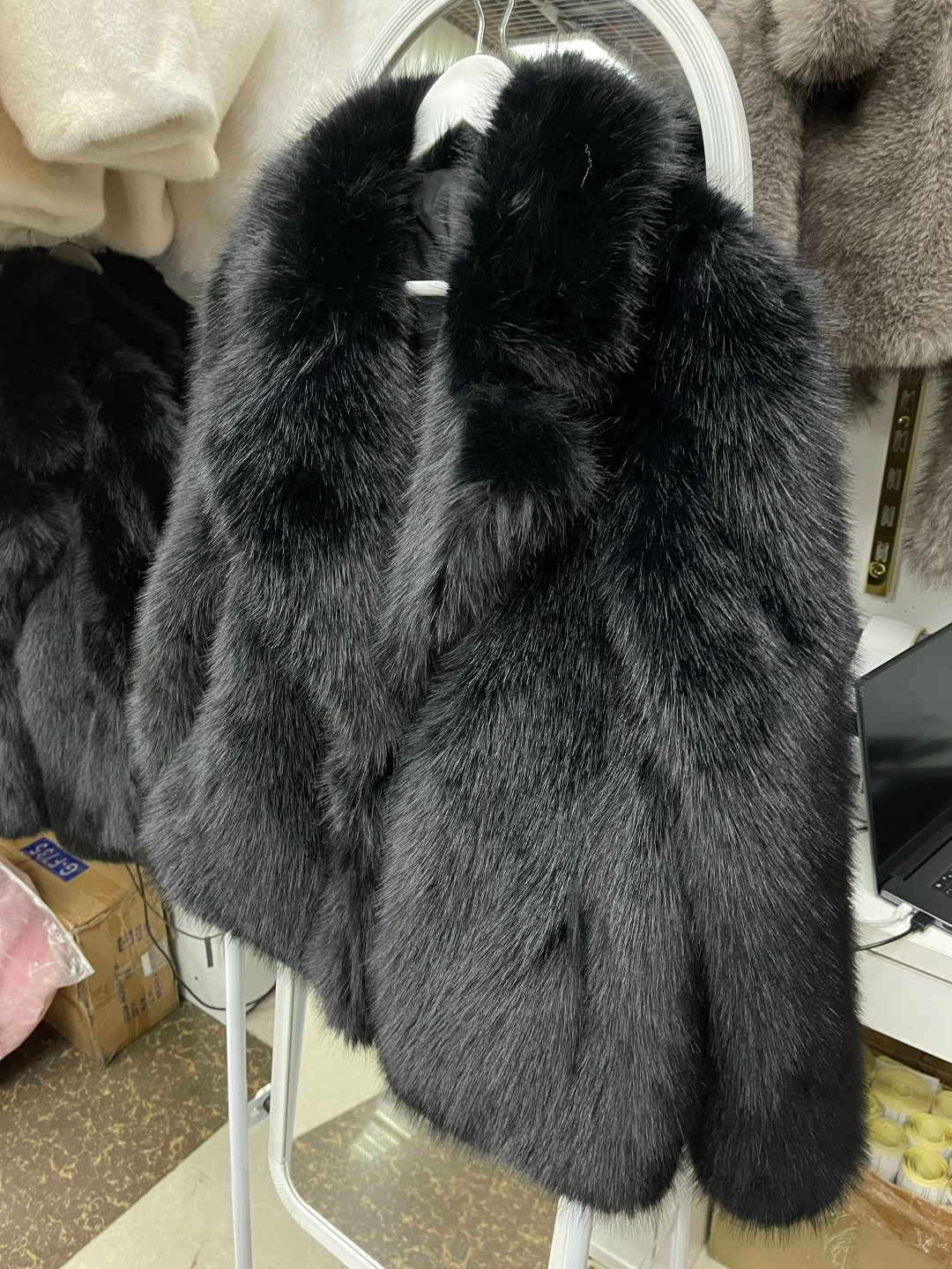 женская шуба,шубка,шуба,шуба короткая,пальто с мехом