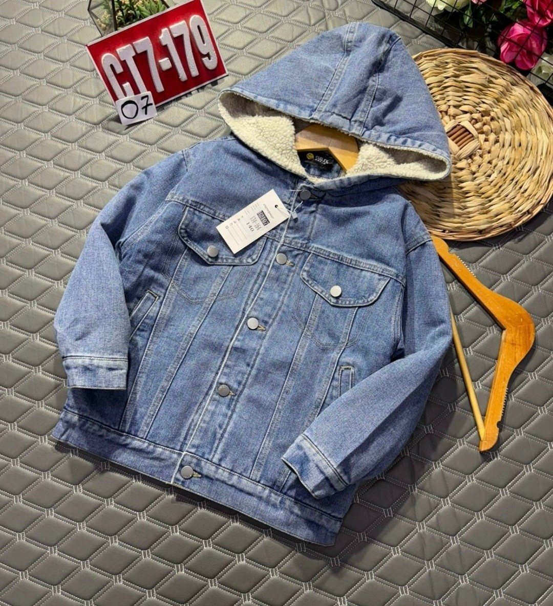 джинсовая куртка с капюшоном,джинсовая куртка для мальчика,джинсовая куртка,демисезонная джинсовая куртка для мальчиков,куртка джинсовая с капюшоном для мальчика