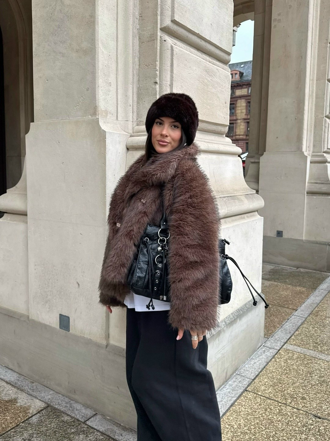 шуба "селебрити на манхэттене" viktoria moretti,модная шуба,куртка из искусственного меха,роскошные женские зимние пальто с натуральным мехом модные синие шубы,шубка