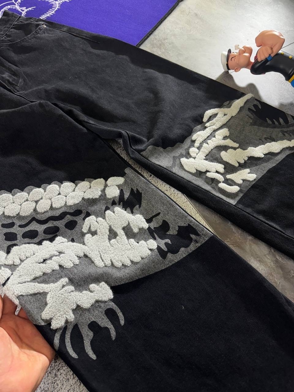 мужские джинсы,джинсы lacoste с крокодилом широкие,широкие джинсы,мужские мешковатые джинсы с буквенным принтом,джинсы лакоста широкие мужские