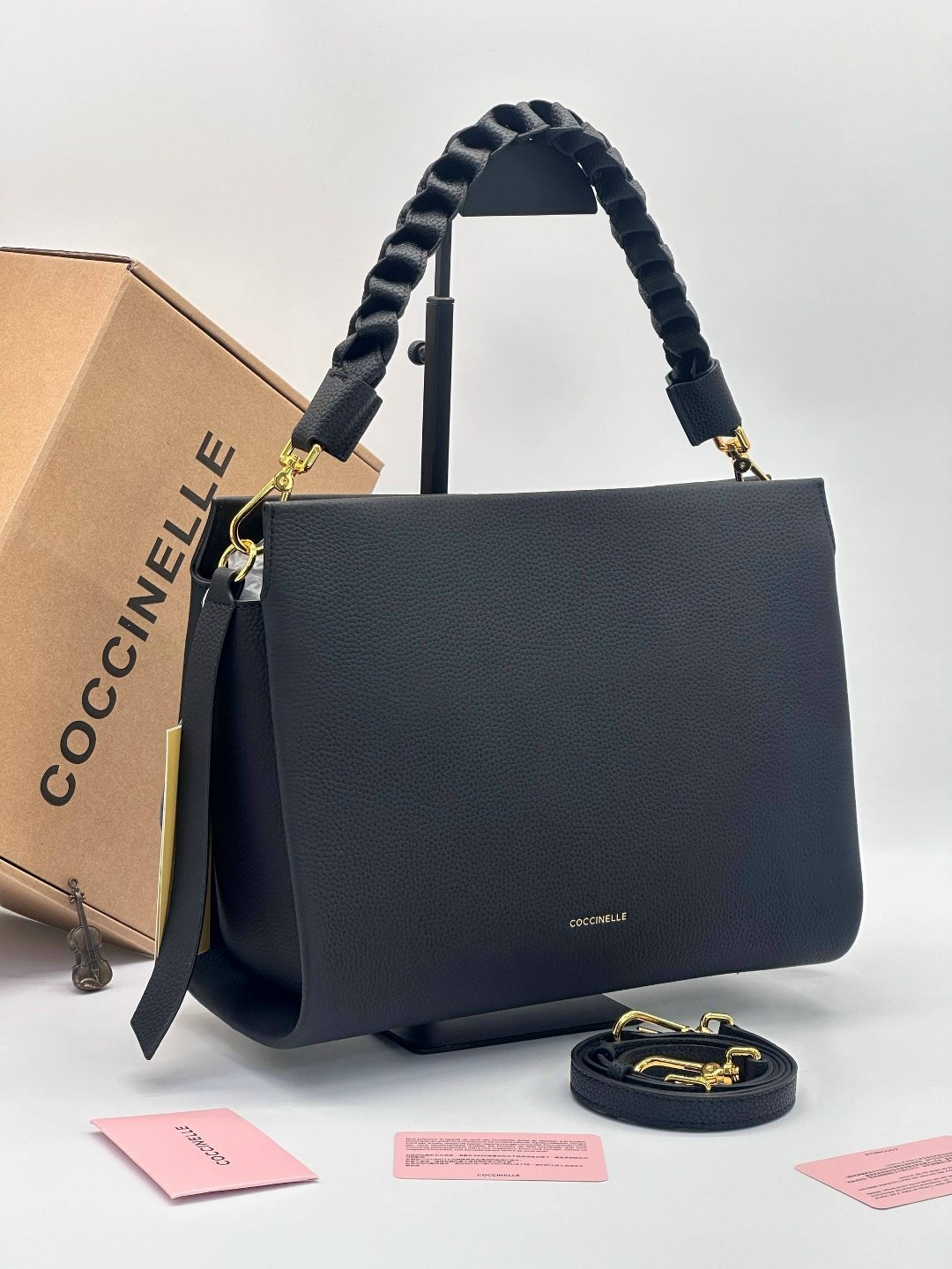 сумка coccinelle,женская сумка coccinelle,coccinelle сумка boheme,сумка женская coccinelle e1 m50 13 01 01 черный,сумка boheme grana double coccinelle